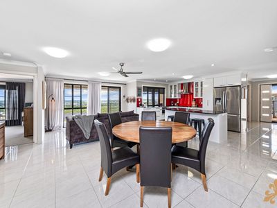 7 Connemara Drive, Kawana