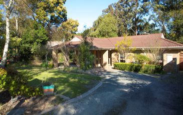 6 Young Street, Beaconsfield Upper