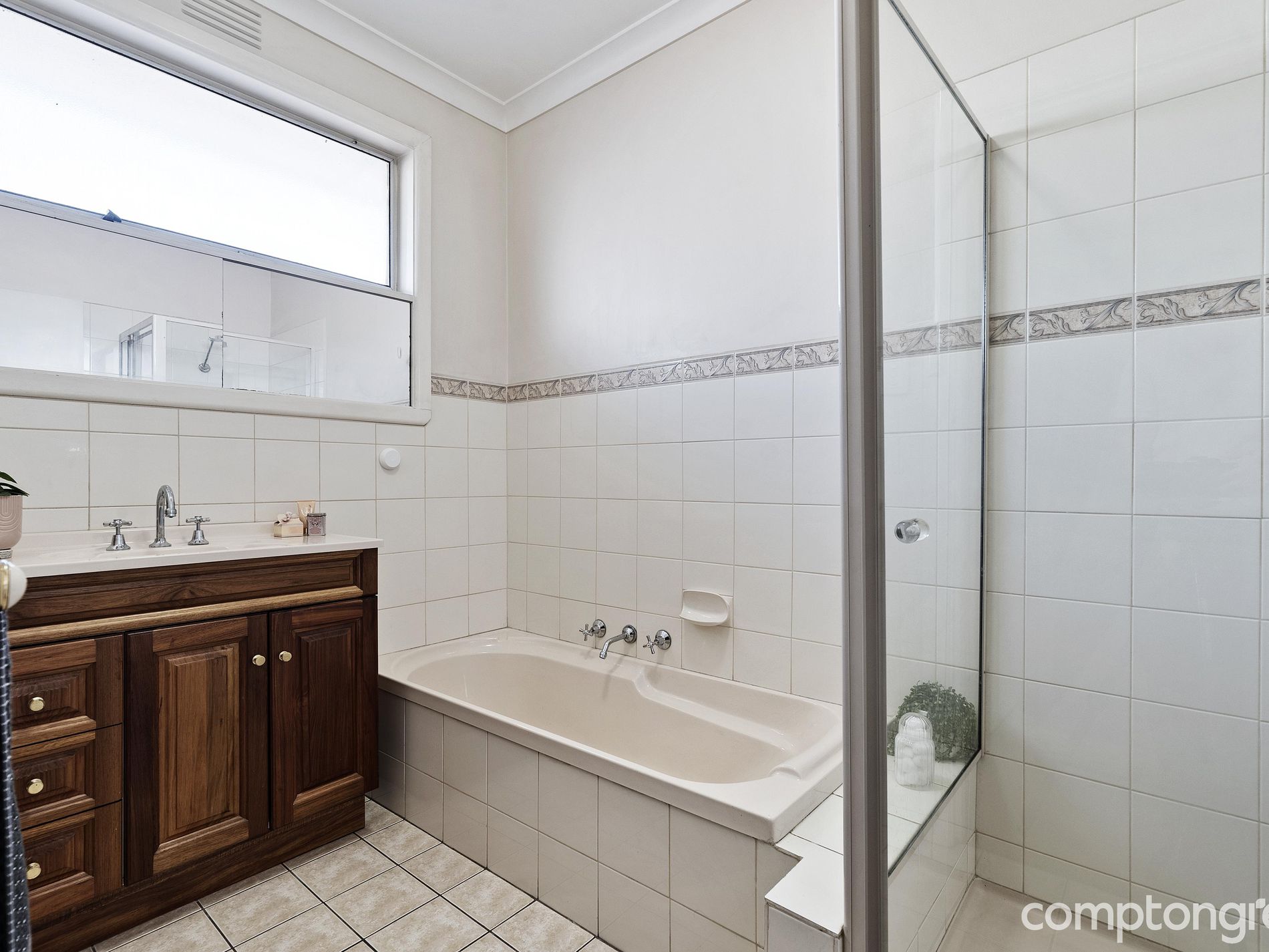 19-21 Donald Street, Footscray