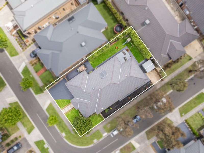 2 Halycon Bend, Beveridge