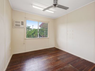 12 Crocker Street, Heatley