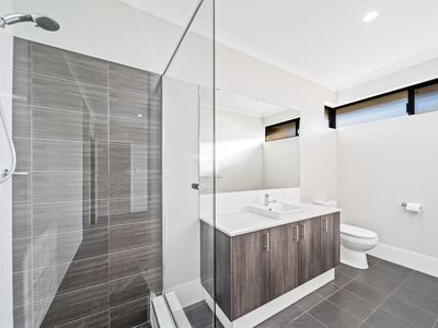 3 Yakka Way, Wandi