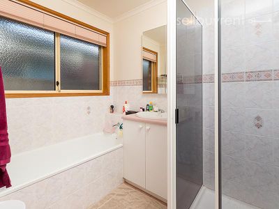 14 KOETONG CRESCENT, Wodonga