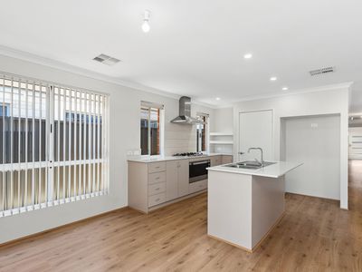 29 Donatti Retreat, Caversham