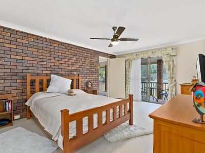 129 Kloske Road, Burbank