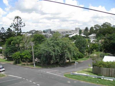 48 Central Avenue, Indooroopilly