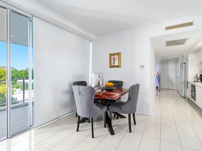 301 / 3 Compass Drive, Biggera Waters