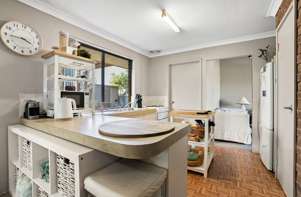 6 Ocean Place, Waikiki