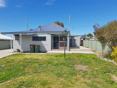 15 Lane Street, Blayney
