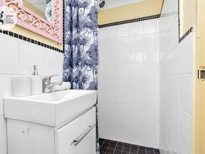 8/14 Meadow Crescent, Meadowbank