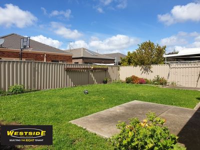 9 McCubbin Way, Caroline Springs