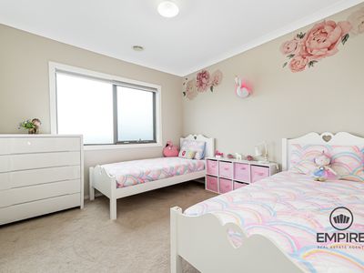 62 Como Parade, Clyde North