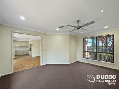 17 Eden Park Avenue, Dubbo