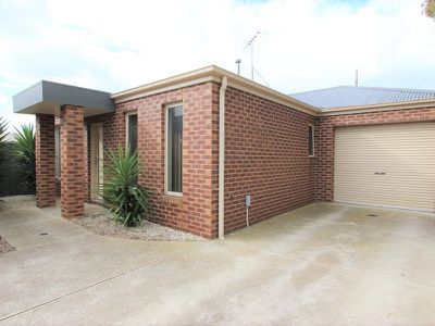 2 / 3 Enfield Close, Corio