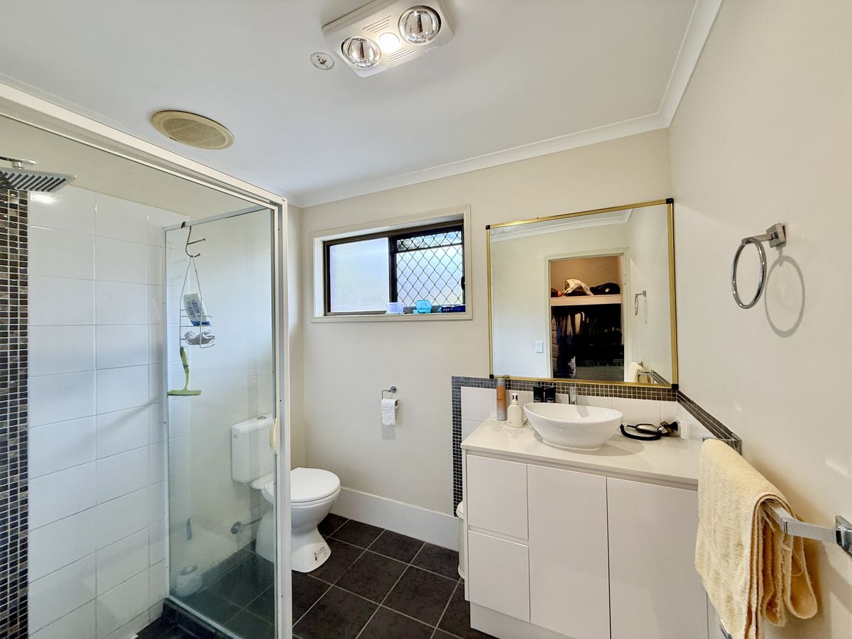 24 South Street, Urangan