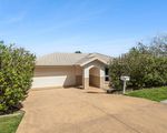 8 Walsh Drive, Goulburn