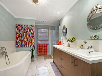 33 Western Avenue, Montville