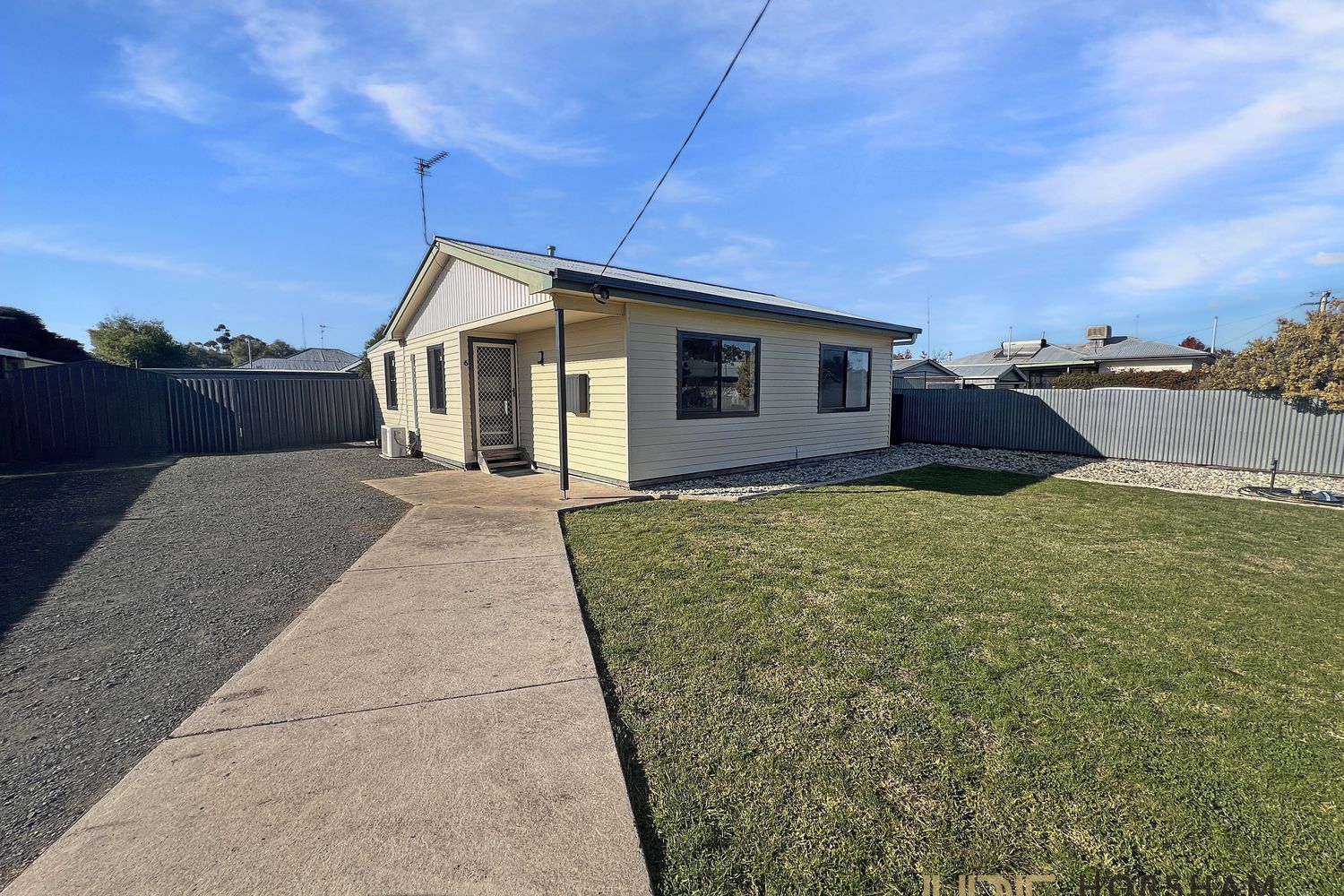 6 Queen Street, Horsham