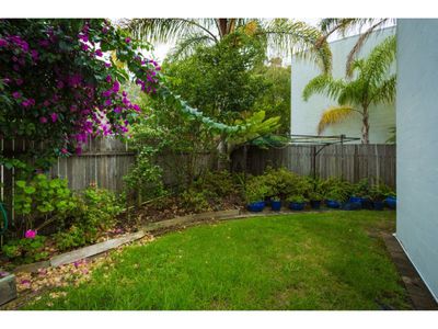 2 / 125 Tura Beach Drive, Tura Beach