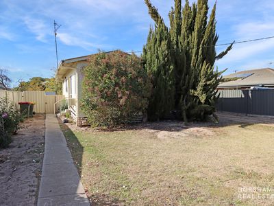 6 Elizabeth Street, Horsham