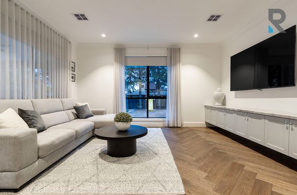 20 Coach House Drive, Attwood