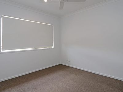 2 / 41 First Street, Weston