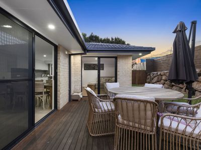 5 Eggleton Place, Wakerley