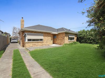 16 Lawrence Street, Hadfield