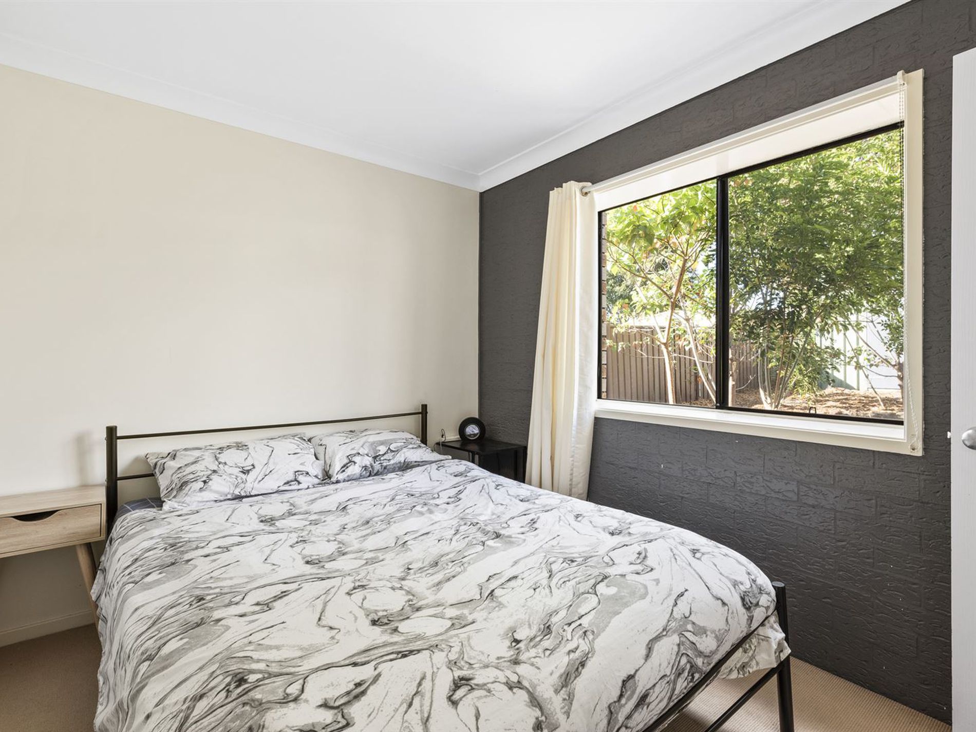 22 Leigh Crescent, Ulladulla