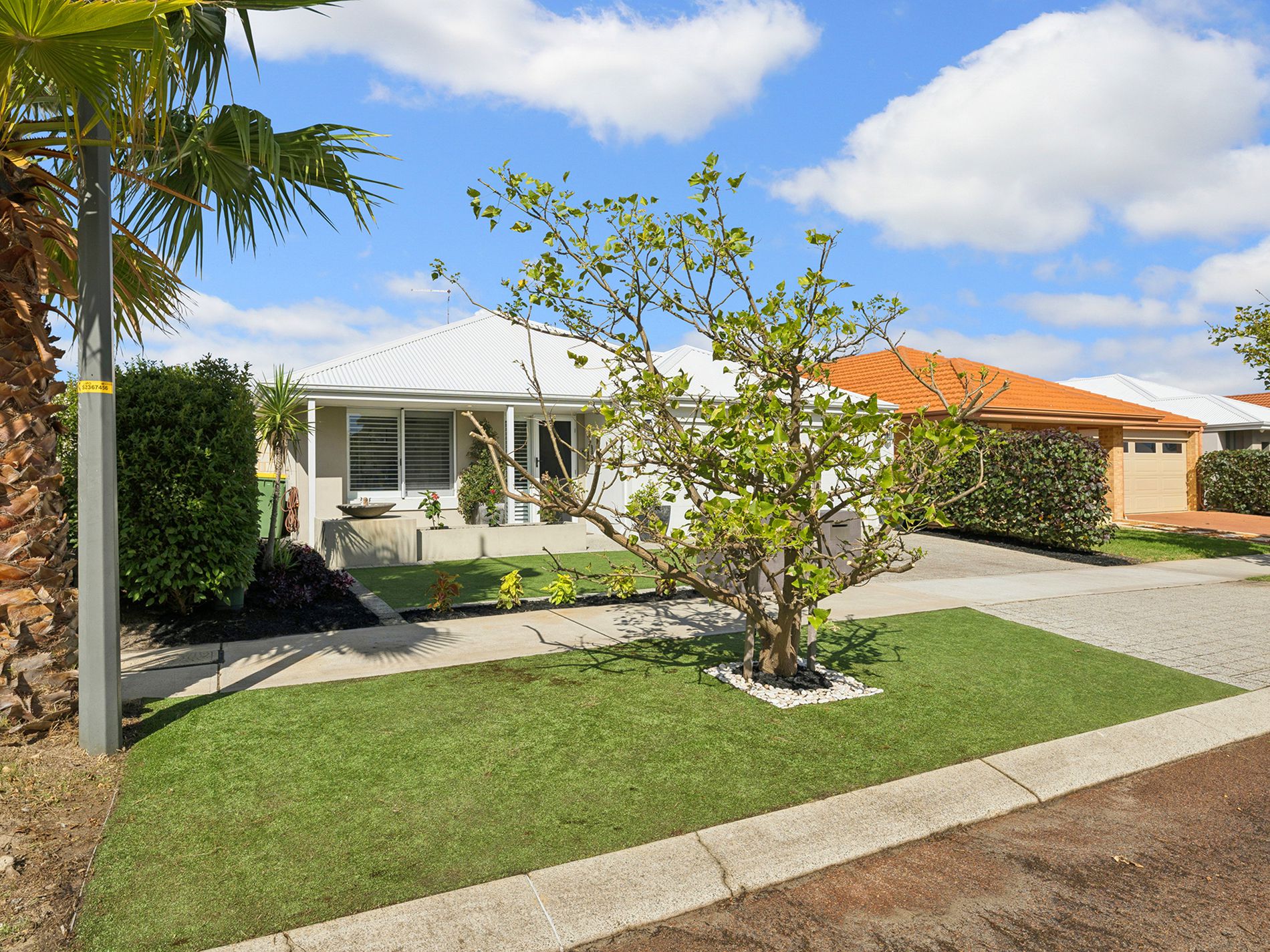 4 Fernhill Promenade, Harrisdale