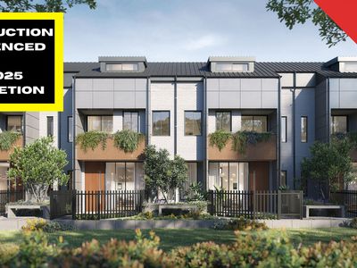 Townhouse / 9-9a Old Berowra Road, Hornsby