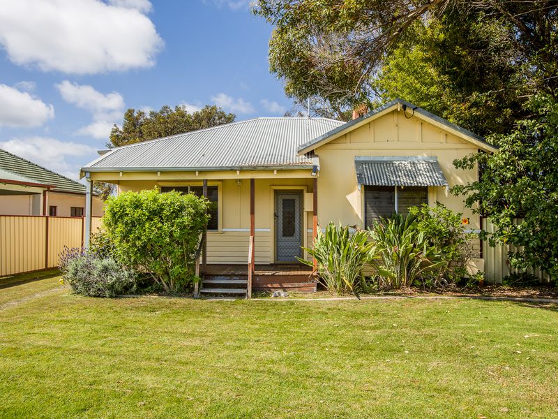 25 Strickland Street, South Bunbury