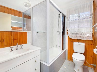 18 Rowley Avenue, Mount Warrigal