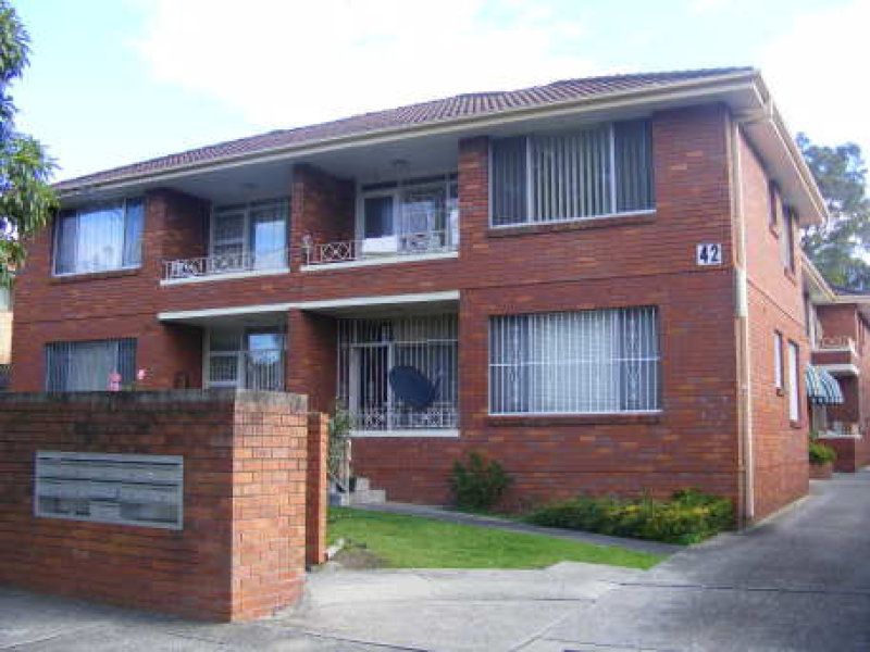 2 / 42 Sixth Avenue, Campsie