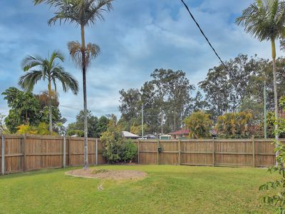 8 Bron Court, Loganlea