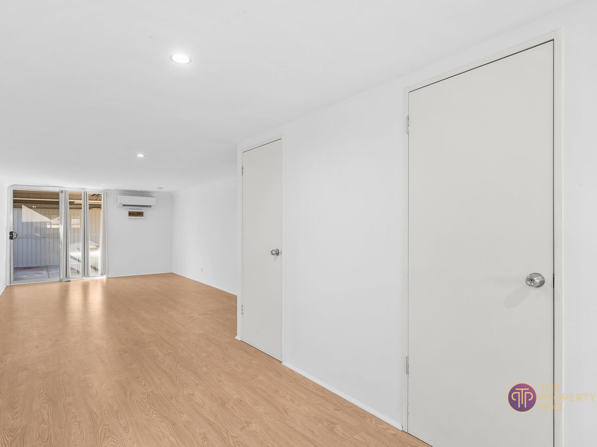 17 Church Street (Studio), Kelmscott