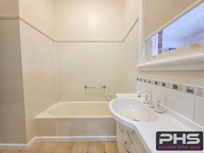 9 Muir Avenue, Kerang