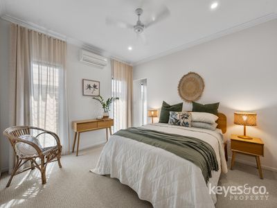 12 Tahlia Circuit, Mount Louisa