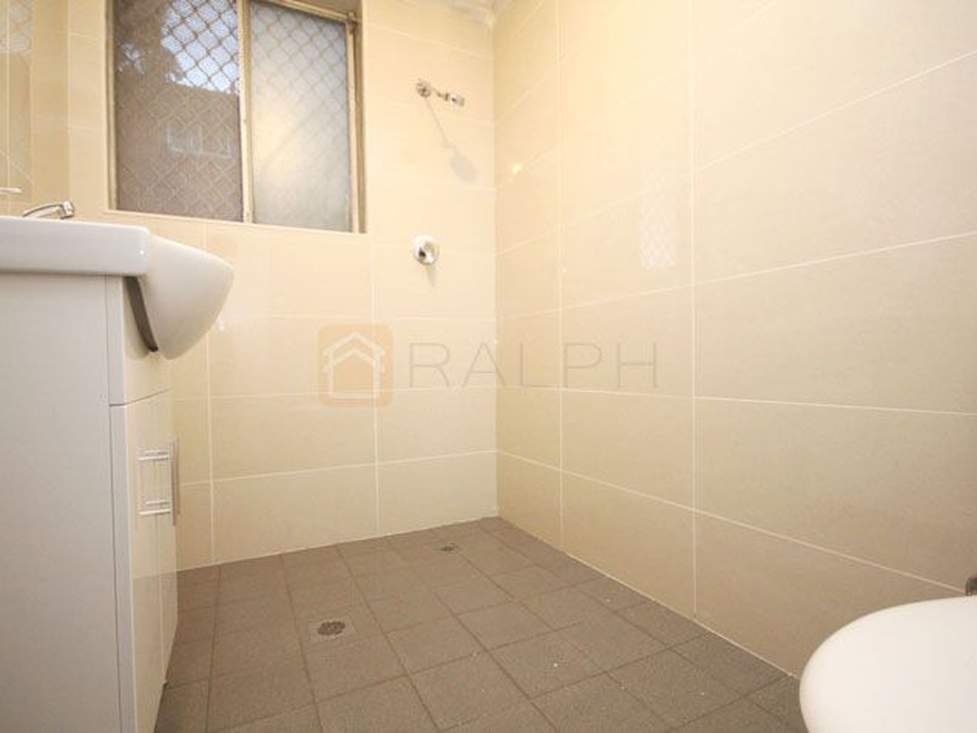 4 / 2 Macdonald Street, Lakemba