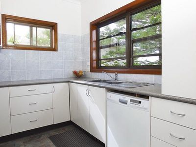 175 Farmborough Road, Farmborough Heights