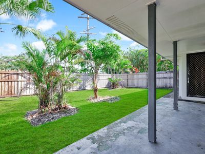 52-54 Oleander Street, Holloways Beach