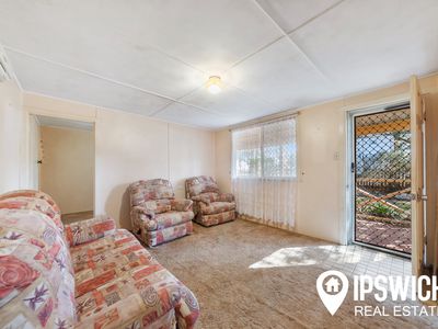 16 ANDREWS STREET, North Toowoomba