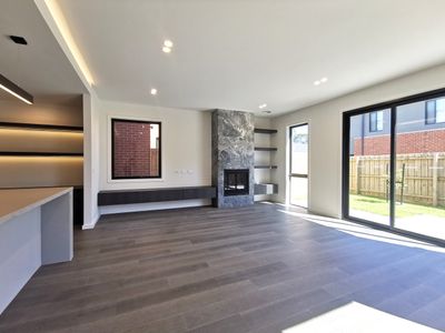 27 Rustic Avenue, Burwood East