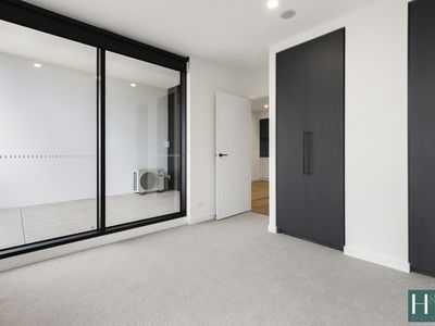 325 / 139-149 Boundary Road, North Melbourne