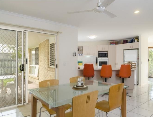 Family home in central location image 4