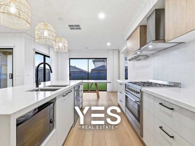 6 Heart Loop, Clyde North