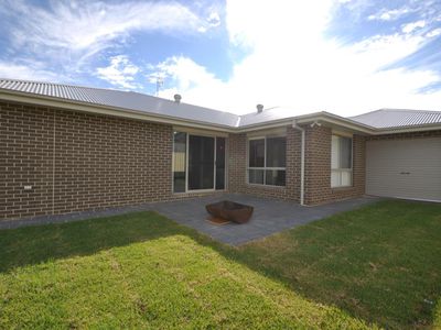3 / 7  Lacey Avenue, Dubbo