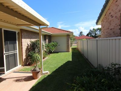 8 Thora Close, Forster