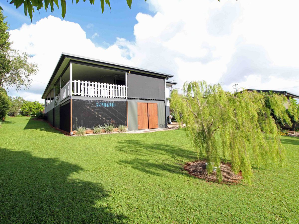 10 Rita Circuit, Atherton