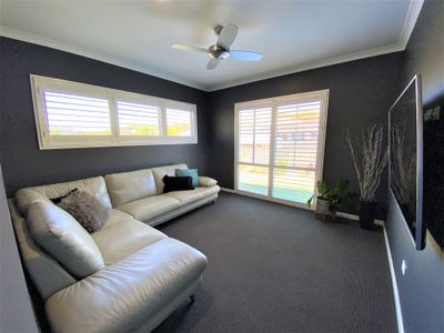 40 Admiralty Drive, Safety Beach